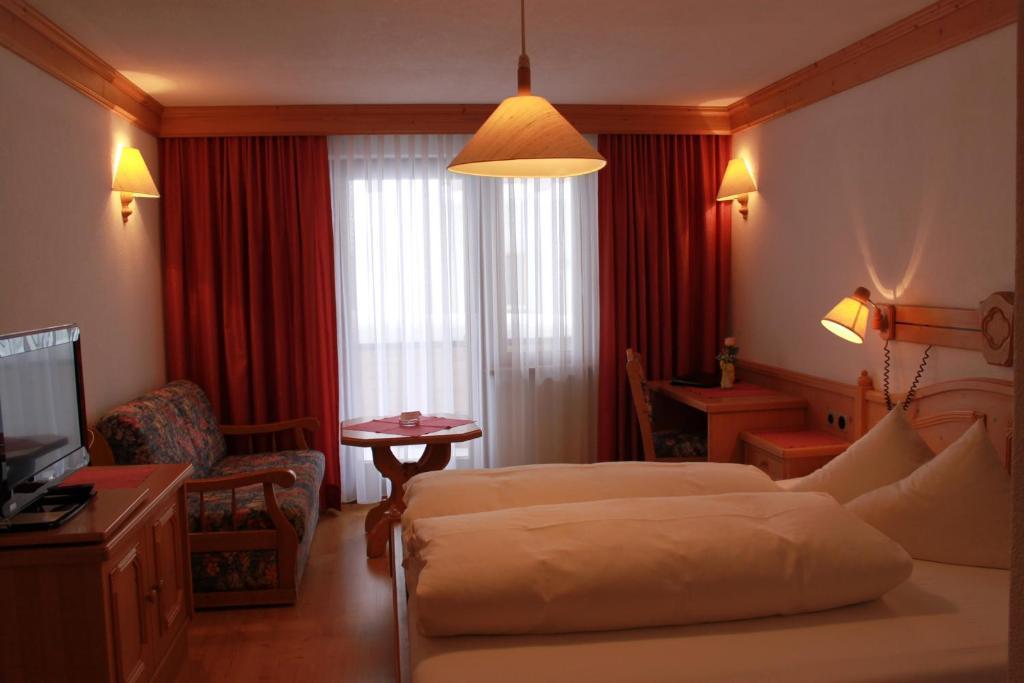 Hotel Camona & Apart Walserhof Samnaun Pokoj fotografie