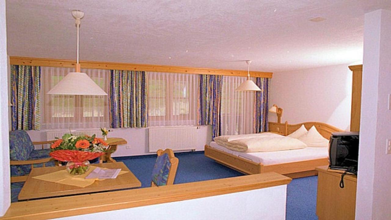 Hotel Camona & Apart Walserhof Samnaun Pokoj fotografie